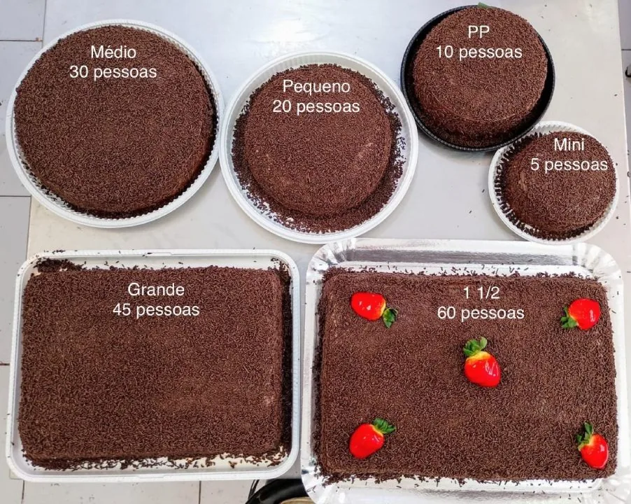 Tamanhos dos bolos: mini, PP, pequeno, médio, grande e 1 e meio